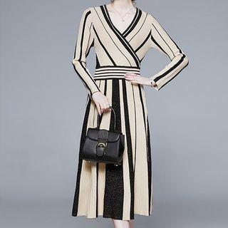 Two-tone V-neck Midi A-line Dress