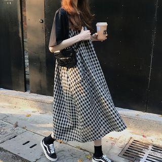 Short-sleeve T-shirt / Spaghetti-strap Plaid Midi Dress