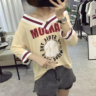 Lettering Striped V-neck 3/4 Sleeve T-shirt