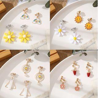 Set Of 2: Dangle Earring