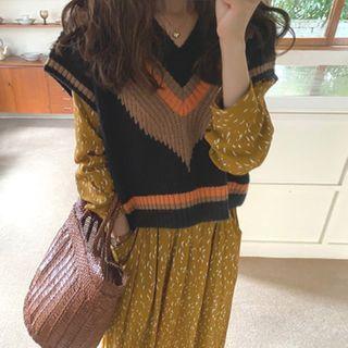 Long-sleeve Maxi A-line Dress / Contrast Trim Knit Vest