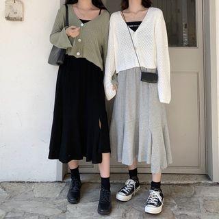 Plain V-neck Cardigan / Midi A-line Skirt