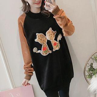 Rabbit Embroidered Velvet Sweatshirt