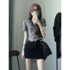 V-neck Short-sleeve T-shirt / Pencil Skirt / Set