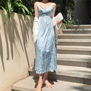 Plain Knitted Jacket / V-neck Printed Midi Spaghetti Strap Dress