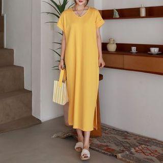 Cuff-sleeve V-neck Maxi Dress