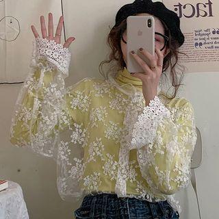 Lace Blouse / Turtleneck Long-sleeve Top