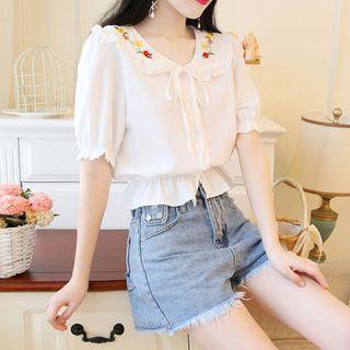 Floral Embroidered Short-sleeve Blouse / Wide-leg Denim Shorts / Set