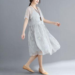 Set: Patterned Short Sleeve Chiffon Dress + Slipdress