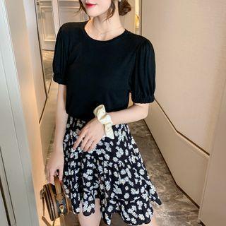 Set: Cut-out Short-sleeve T-shirt + Flower Print Mini A-line Skirt