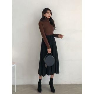 Set: Turtleneck Knit Top + Accordion-pleat Long Skirt