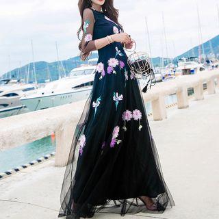 Embroidered 3/4-sleeve Maxi Sundress