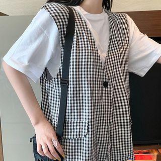 Set: Plain Short-sleeve T-shirt + Checked Vest T-shirt - White - One Size / Vest - Check - Black & White - One Size