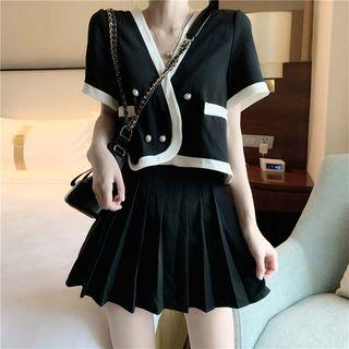 V-neck Ribbed Cropped Cardigan / Mini Pleated Skirt