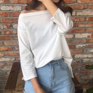 Plain Off Shoulder 3/4 Sleeve T-shirt