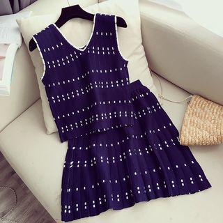 Set: Sleeveless Knit Top + A-line Skirt