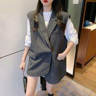 Loose-fit Plain T-shirt / Double-breasted Dress Vest