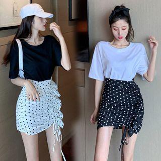 Elbow-sleeve T-shirt / Dotted Mini Fitted Skirt