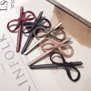 Ribbon Faux Leather Hair Clip