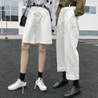 High-waist Shorts / Straight-cut Pants