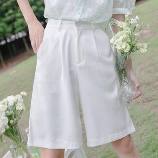 High-waist Plain Wide Leg Shorts / Floral Oversize Blouse