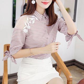 Short-sleeve Embroidered Plaid Shirt