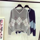 Diamond Pattern V-neck Long-sleeve Knit Sweater