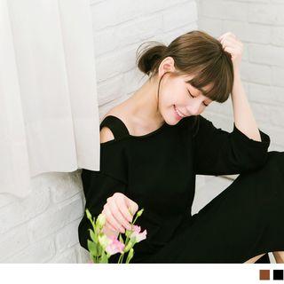 3/4 Sleeve One Shoulder Loose-fit Knit Dress