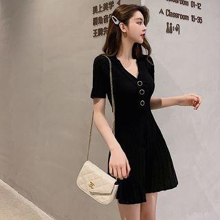 Buttoned V-neck Short-sleeve Knit Mini A-line Dress