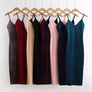 Spaghetti Strap Midi Velvet Bodycon Dress