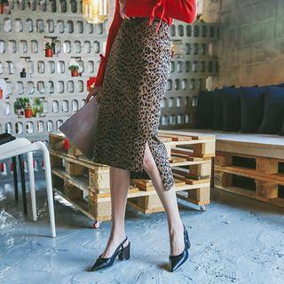 Dip-back Leopard H-line Skirt