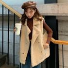 Faux Shearling Buttoned Vest / Long-sleeve T-shirt
