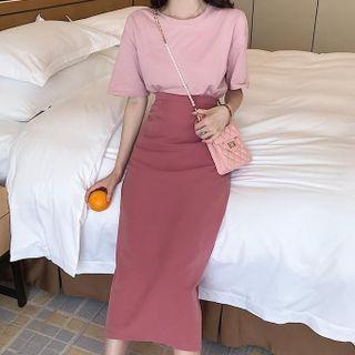 Elbow-sleeve Plain T-shirt / Midi Pencil Skirt