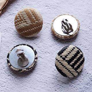 Houndstooth Disc Earring