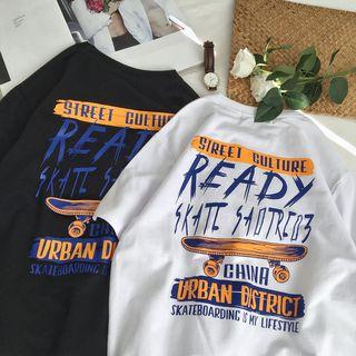 Elbow-sleeve Loose Fit Graphic T-shirt