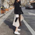 Set: Crew-neck Pullover + Color Block Pleated Skirt