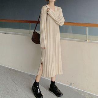 V-neck Knit Slit Midi Shift Dress