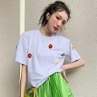 Short-sleeve Flower T-shirt Top - White - One Size