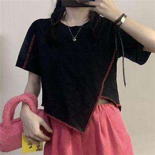 Short Sleeve Stitched Trim Asymmetrical Crop T-shirt