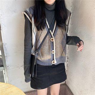 Plain Long-sleeve Top / Argyle Knit Vest