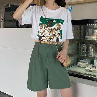 Printed Short-sleeve T-shirt / Wide Leg Shorts
