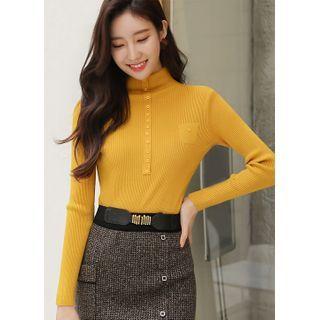 Colored Mock-neck Buttoned Knit Top