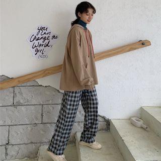 Plain Hoodie / Plaid Straight-cut Pants