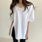Slit V-neck Short-sleeve Tee
