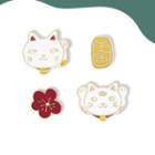 Fortune Cat / Gold / Flower Brooch