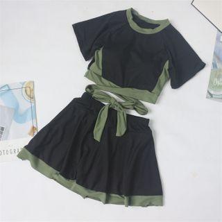 Set: Short-sleeve Contrast Trim Swim Top + Skirt