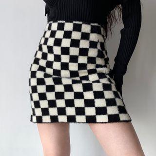 Black & White Chessboard Knit Semi Skirt Black & White - One Size