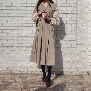 Sleeveless Midi Pleat Dress