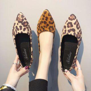 Leopard Print Pointy-toe Flats