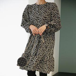 Set: Open-side Knit Vest + Ruffle-hem Floral Dress